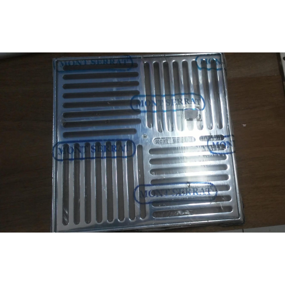GRADE DE FUNDO MONTSERRAT TRADICIONAL 20X20 INOX