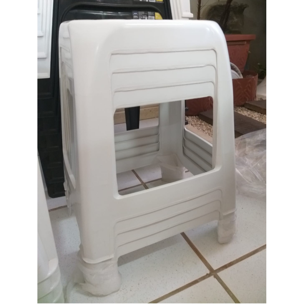 BANQUETA PLASTICA MARFINITE 310 BRANCA