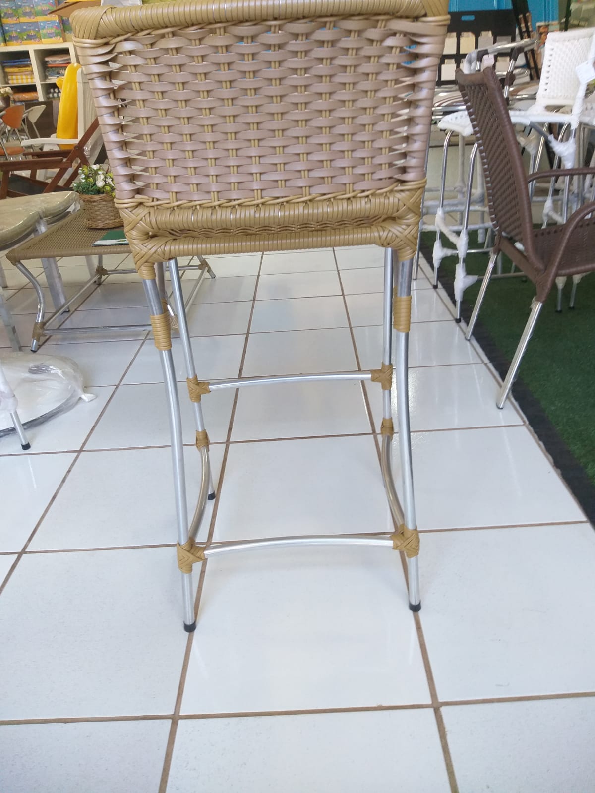 BRISA BANQUETA ALTA LEBLON ALUMINIO C/ FIBRA SINTETICA