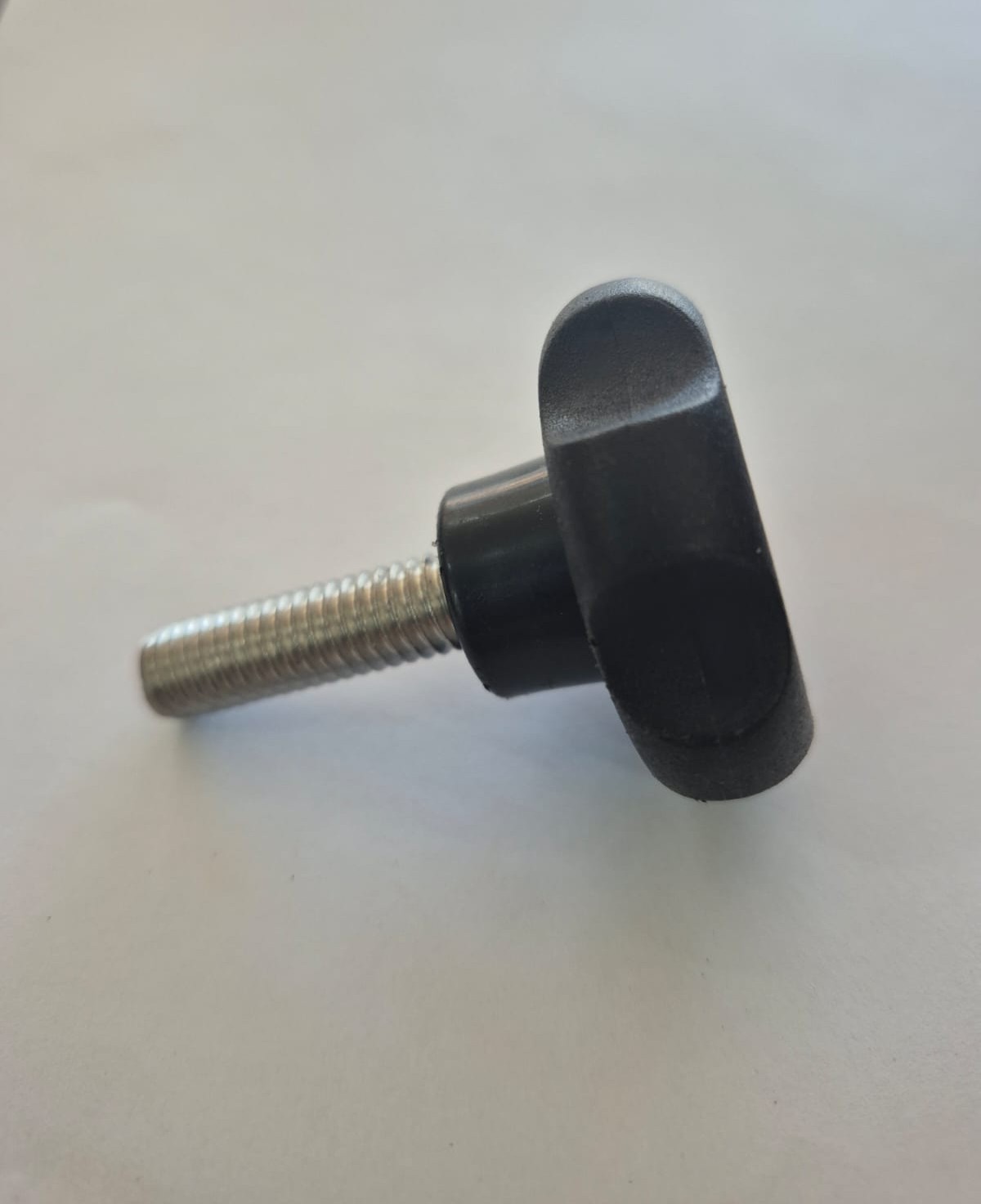 DANCOR  PARAFUSO FIXAÇÃO TAMPA PRE-FILTRO PF-22