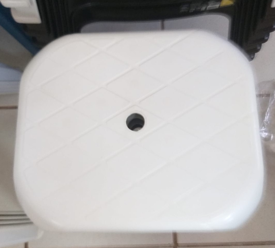BANQUETA PLASTICA MARFINITE 310 BRANCA
